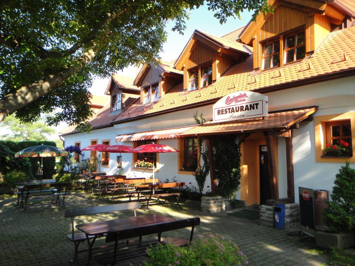 Pension & Restaurant U Konske Drahy Holkov Velešín Exterior foto